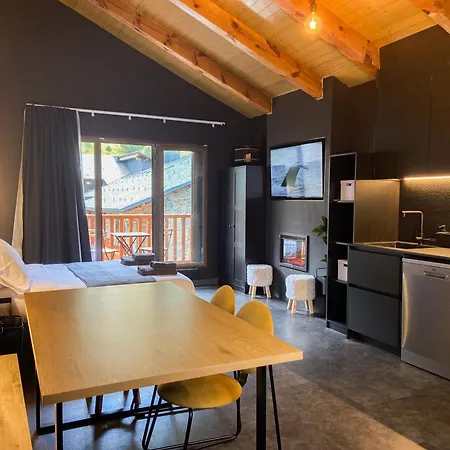 Modern Black Penthouse En Valle De Incles - Parking Gratis L By Bonesvacances Διαμέρισμα Κανίγιο