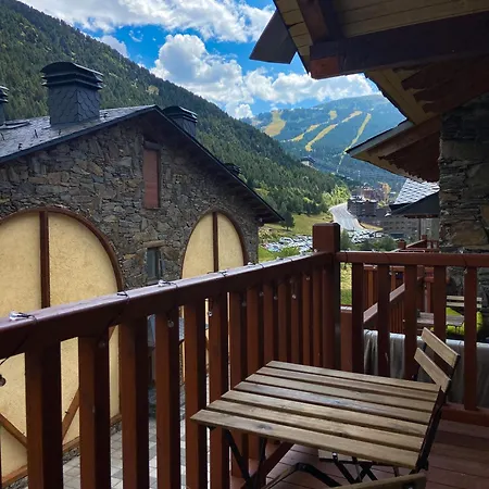 Modern Black Penthouse En Valle De Incles - Parking Gratis L By Bonesvacances